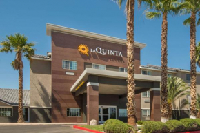 Отель La Quinta Inn & Suites by Wyndham Las Vegas Nellis  Лас Вегас